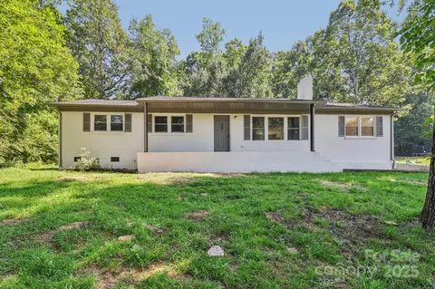 848 Ike Lynch Rd, Dallas, NC 28034