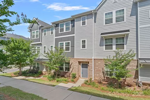 4008 Yucca Aly, Charlotte, NC 28217