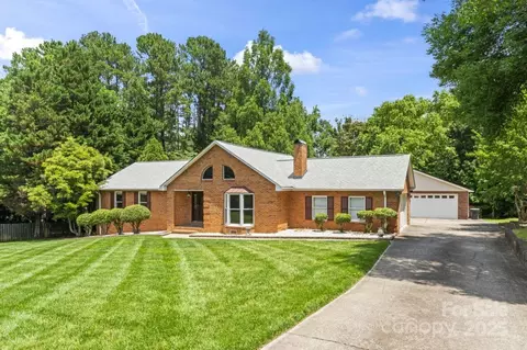 8007 Caldwell Rd, Harrisburg, NC 28075