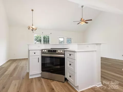 7006 Lone Eagle Apt 18 Dr # 18, Monroe, NC 28110 photo 11