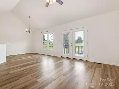 7006 Lone Eagle Apt 18 Dr # 18, Monroe, NC 28110 photo 5