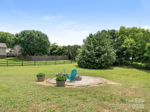 7006 Lone Eagle Apt 18 Dr # 18, Monroe, NC 28110 photo 25