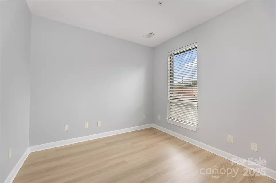 Bedroom - 411 W Washington St, Greensboro, NC 27401 photo 1 of 1