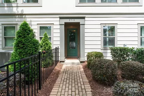 2514 Marshall Pl, Charlotte, NC 28203