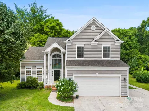 13832 Queenswater Ln, Charlotte, NC 28273