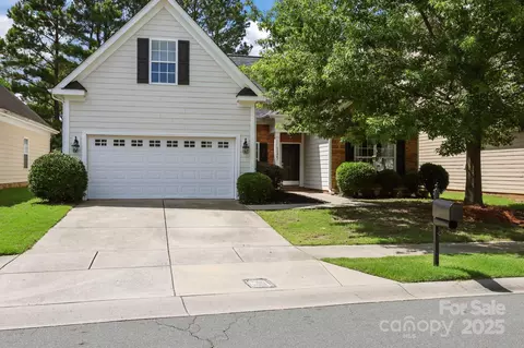 13247 Eastfield Village Ln, Charlotte, NC 28269