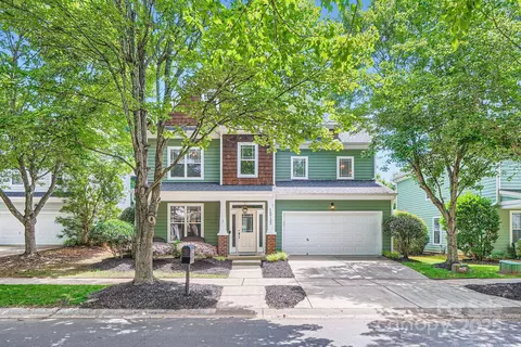 18732 Coachmans Trce, Cornelius, NC 28031