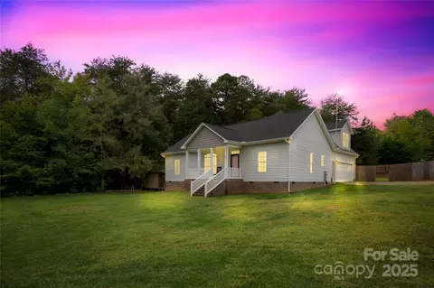 132 Witherspoon Ln, Statesville, NC 28677