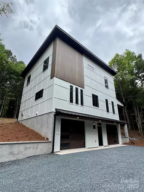 908 Apex Dr, Albemarle, NC 28001