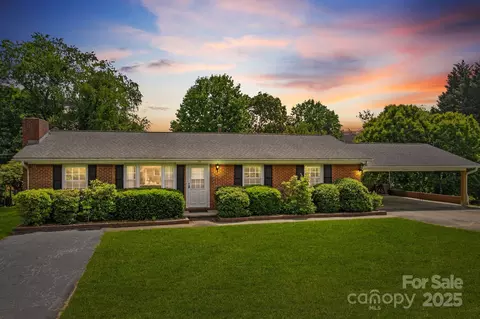 53 Grandview Rd, Asheville, NC 28806