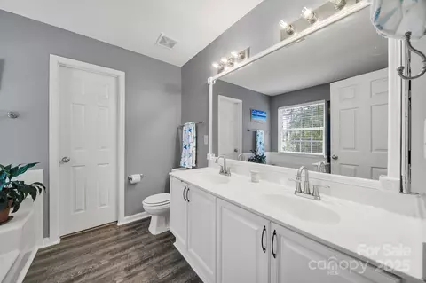 Bath - 488 Saint George Rd, Fort Mill, SC 29708 photo 2 of 3