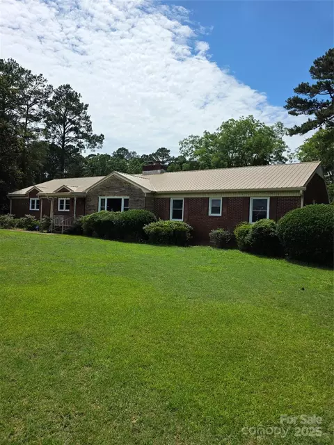 4298 Nc 41 S Hwy S, Fairmont, NC 28340
