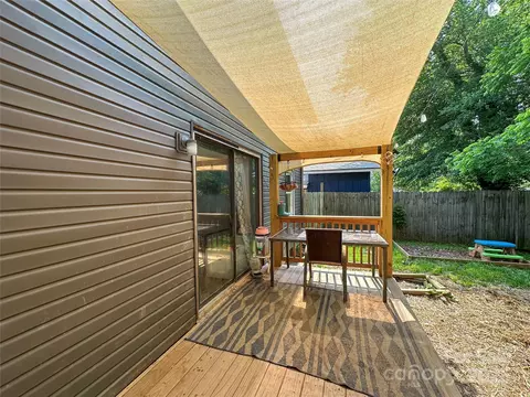 Exterior - 46 Westbrook Cir, Clyde, NC 28721 photo 3 of 4