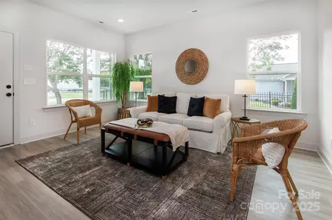 Living - 118 Durham Rd, Stanley, NC 28164 photo 3 of 4