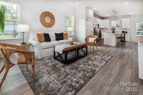 Living - 118 Durham Rd, Stanley, NC 28164 photo 2 of 4