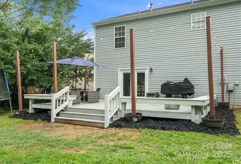 Exterior - 1003 Snake River Ct, Monroe, NC 28110 photo 3 of 4