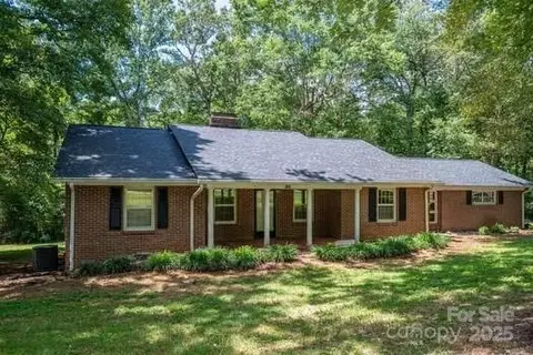 5955 Reepsville Rd, Vale, NC 28168