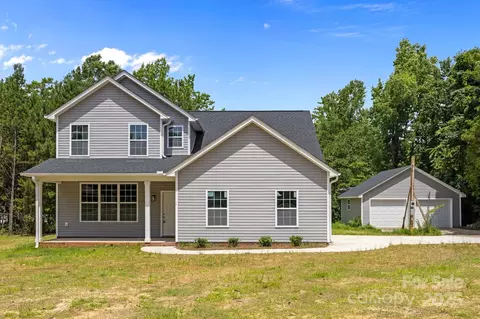 126 Aurora Blvd, Matthews, NC 28105