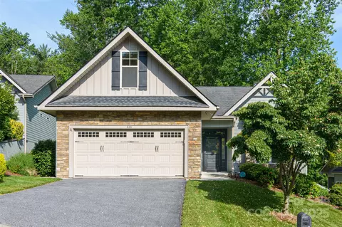 240 Waterside Dr, Hendersonville, NC 28791