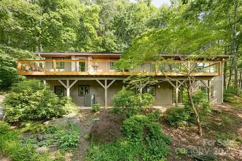12 Beech Tree Ln, Asheville, NC 28804