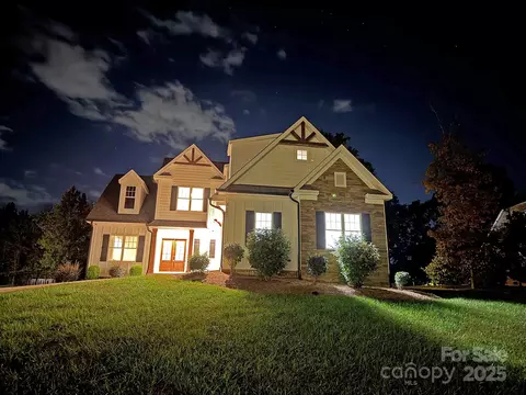 3622 46th Ne Ave NE, Hickory, NC 28601