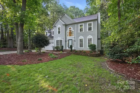 8805 Deerland Ct, Huntersville, NC 28078