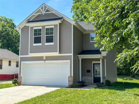 414 1st Ave SE, Hickory, NC 28602