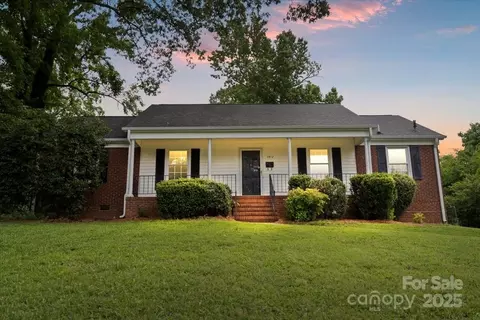 1512 Anthony Dr, Gastonia, NC 28052