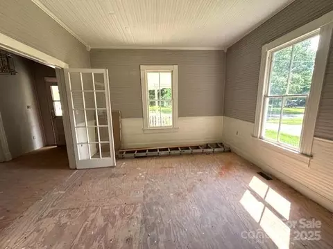 Living - 235 Jefferson E St E, York, SC 29745 photo 2 of 2