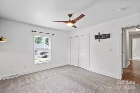 Bedroom - 321 E Taylor St, Landis, NC 28088 photo 3 of 8