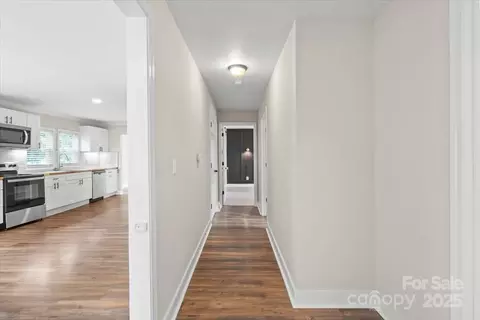 Entry Way - 321 E Taylor St, Landis, NC 28088 photo 1 of 1