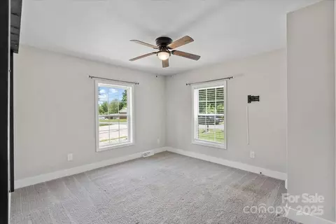 Bedroom - 321 E Taylor St, Landis, NC 28088 photo 5 of 8