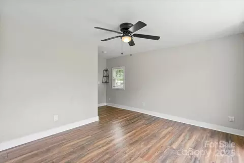 Living - 321 E Taylor St, Landis, NC 28088 photo 4 of 6