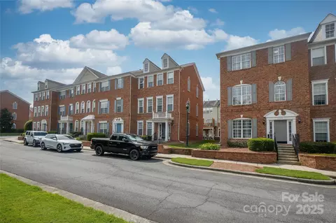 11123 Waxberry Dr, Charlotte, NC 28277