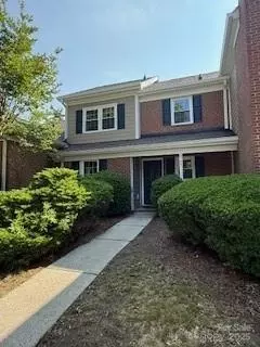 9125 N Vicksburg Park Ct, Charlotte, NC 28210