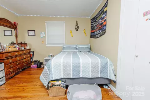98 Long St, Marion, NC 28752 photo 13