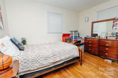 98 Long St, Marion, NC 28752 photo 9