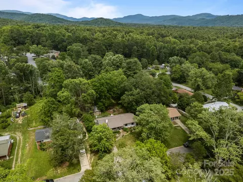 View/Area - 20 Summit Dr, Arden, NC 28704 photo 1 of 5