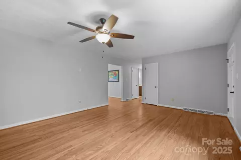 Living - 20 Summit Dr, Arden, NC 28704 photo 6 of 6