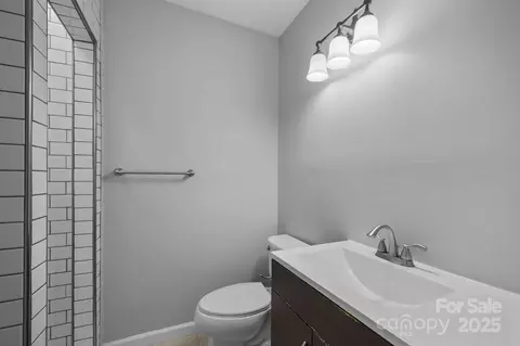 Bath - 20 Summit Dr, Arden, NC 28704 photo 2 of 2