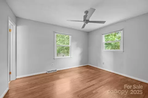 Bedroom - 20 Summit Dr, Arden, NC 28704 photo 5 of 6