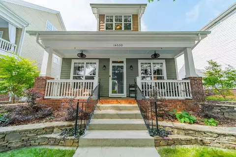 14533 Holly Springs Dr, Huntersville, NC 28078