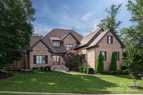1500 Lookout Cir, Waxhaw, NC 28173