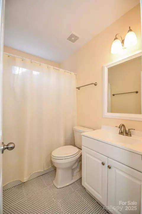 Bath - 4320 Atkinson Way, Monroe, NC 28110 photo 2 of 2