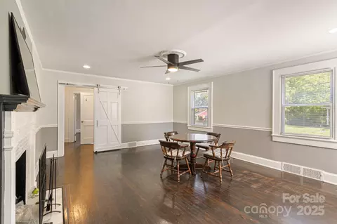 115 E Catawba St, Morganton, NC 28655 photo 15