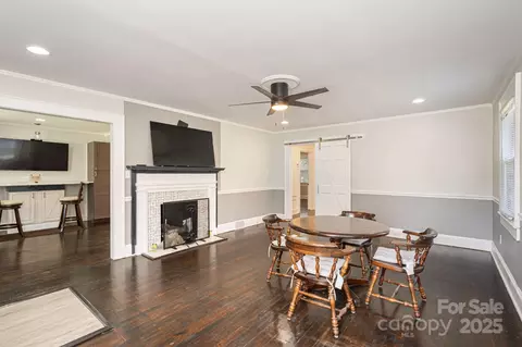 115 E Catawba St, Morganton, NC 28655 photo 14