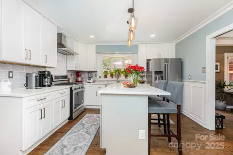 Kitchen - 441 Crestside Se Dr SE, Concord, NC 28025 photo 2 of 4