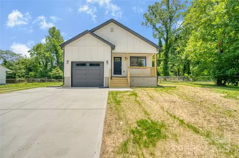 707 W Davidson Ave, Gastonia, NC 28052