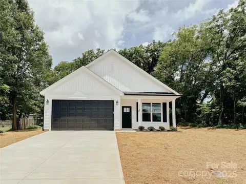 118 3rd Nw Ave NW, Conover, NC 28613