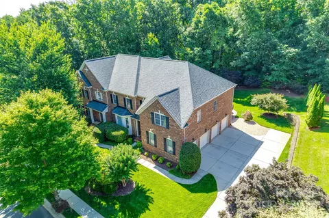 5008 Woodview Ln, Weddington, NC 28104